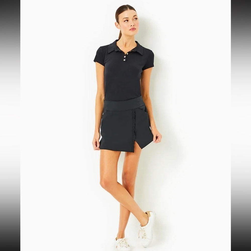 Lilly Pulitzer Beatriz Skort UPF 50+, Style# 012315, Size 0, Onyx - Picture 2 of 11